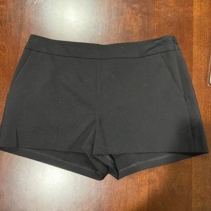 Express Shortie Mid Rise Black Shorts Size 6